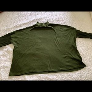 H&M Divided Olive Green Long Sleeve wide crop top